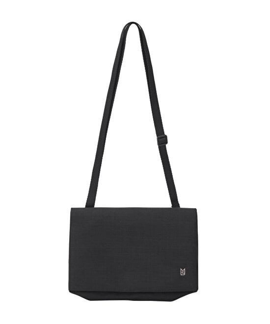 STLAKT マルチセキュリティショルダーバッグ