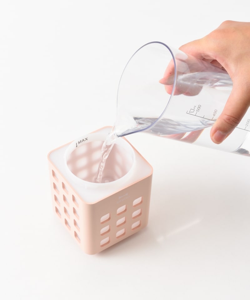 充電式パーソナル加湿器 CUBE MIST