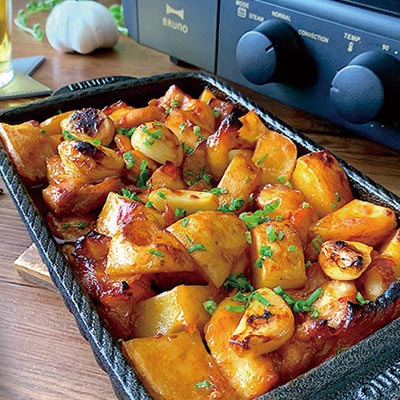 鶏もも、じゃがいも、にんにくのホクほろ旨辛みそ焼き